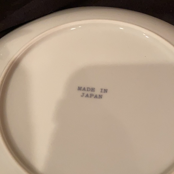 MACY’S HAND DECORATED PORCELAIN DESSERT PLATE SET 4 - Picture 4 of 8